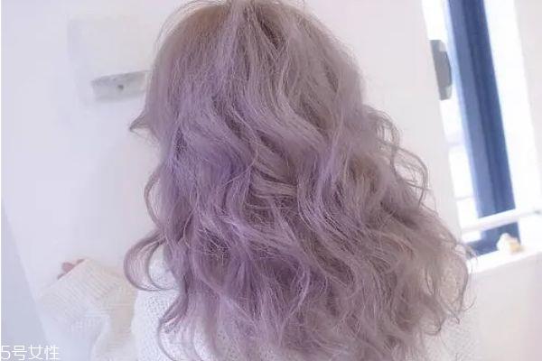 薰衣草紫发色用漂吗 薰衣草紫发色显白吗