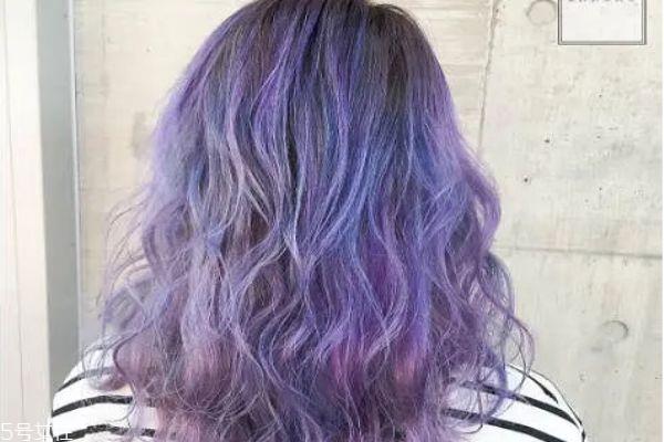 薰衣草紫发色用漂吗 薰衣草紫发色显白吗