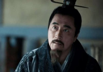 ​萧何是怎么发现韩信有军事才能的？