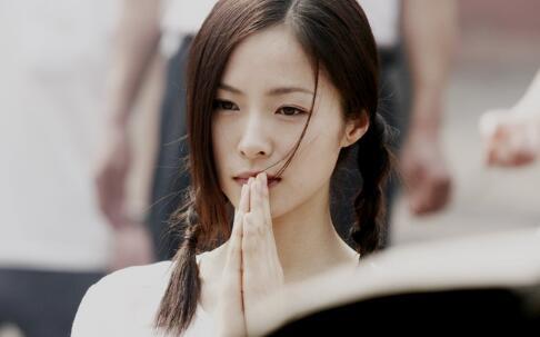 心机女人很看重利益