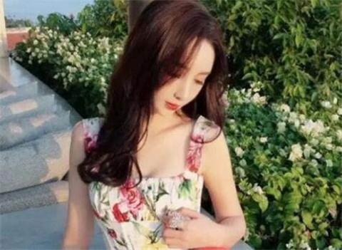 婆婆与女朋友发生争执，如何处理？