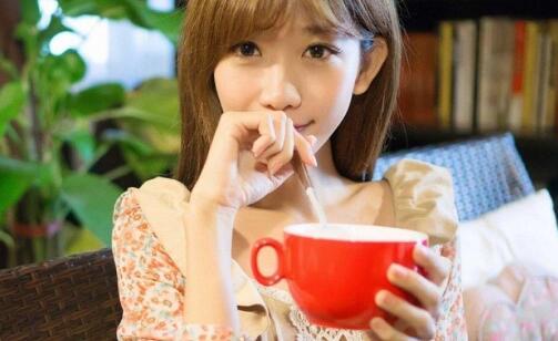 怎么和喜欢的女生聊天？这3个细节必须要知道