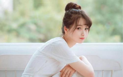 跟女生聊天第一句应该怎么聊（刚认识的女生聊天开场白怎么说）