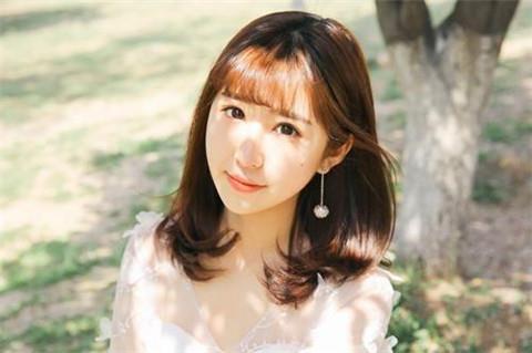 刚加微信的女生怎么聊天开场白初中生初三