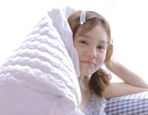 跟女生约会聊天话题,不想冷场看过来