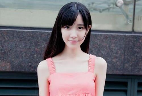 和女朋友吵架后如何找到合适的话题缓解尴尬情况