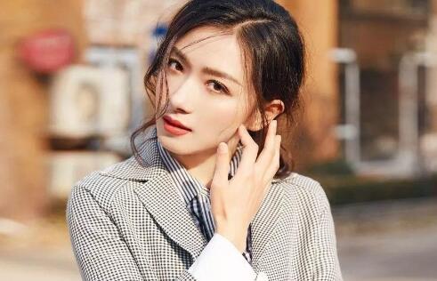 如何追女孩子,还没确定关系女生该不该主动