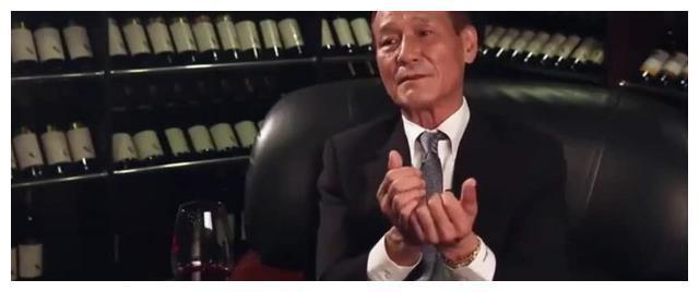 1990年，刘嘉玲被拍裸照，香港大佬还原当时真相