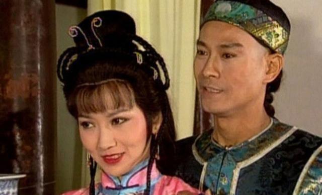 1979年，郑少秋陪赵雅芝看妇科，几天后赵雅芝被沈殿霞怒扇几巴掌