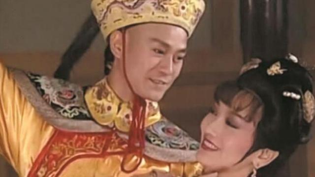 1979年，郑少秋陪赵雅芝看妇科，几天后赵雅芝被沈殿霞怒扇几巴掌