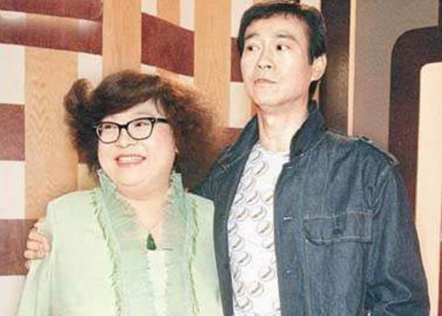 1979年，郑少秋陪赵雅芝看妇科，几天后赵雅芝被沈殿霞怒扇几巴掌