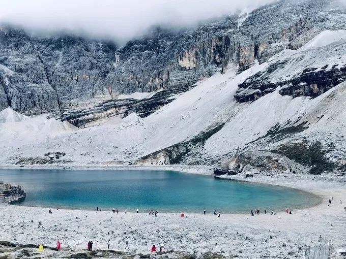 7天2253公里，漂亮小姐姐自驾318国道，人和景都美翻了