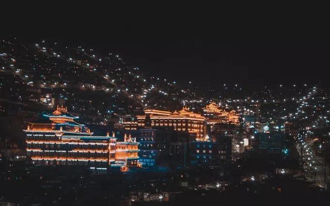 7天2253公里，漂亮小姐姐自驾318国道，人和景都美翻了