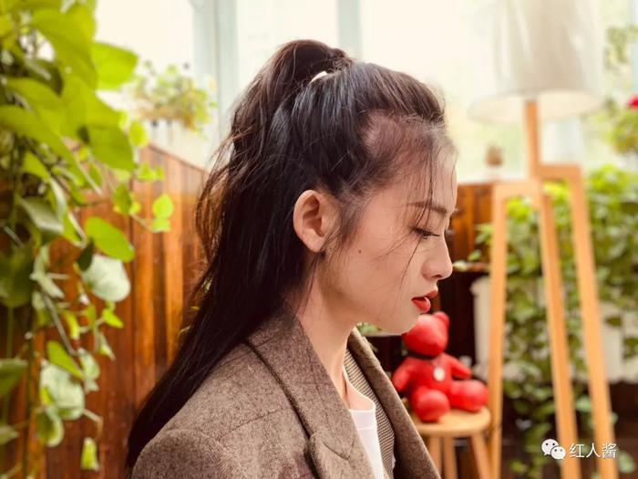 红人酱丨戴玥：一个明明可以当导演，却偏要做演员的奇女子！