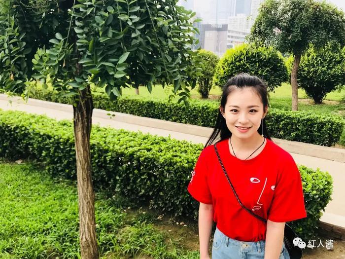 红人酱丨戴玥：一个明明可以当导演，却偏要做演员的奇女子！