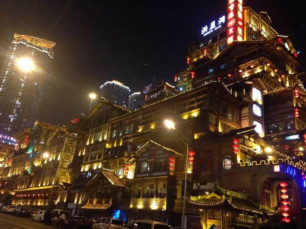 300米高空秋千，世界最长的悬空玻璃走廊，重庆这个景点太火了！