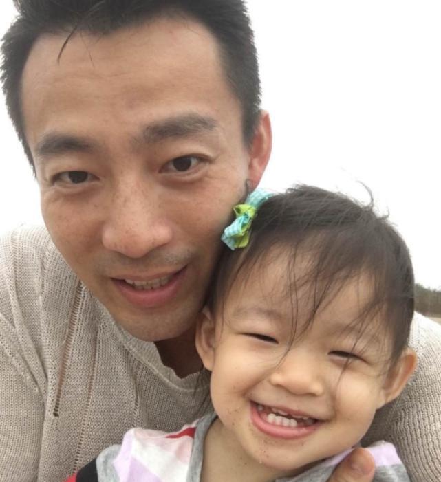 有种“开挂”叫做大S女儿小时候长相平平，五官长开后美出新高度