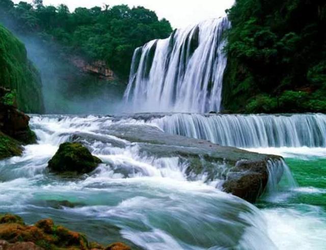 国内文化：黄果树瀑布，西江千户苗寨，小七孔景区，大七孔景区