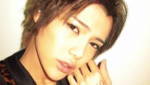 时诗是男是女个人资料深扒 时诗的四个男朋友是谁情史曝光