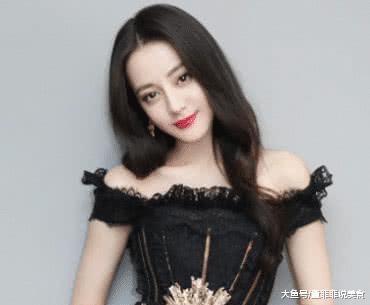 有一种“整容”叫热巴旧照，看到她18岁照片后，确定是一个人？