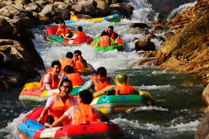 住在临安三渡里，从悬崖漂流到龙井峡漂流，来自夏天的凉爽
