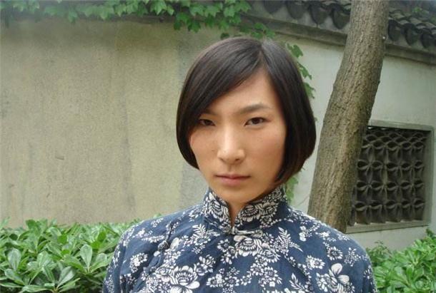 “丑女”专业户，出道9年不温不火，却因搭档小鲜肉意外走红