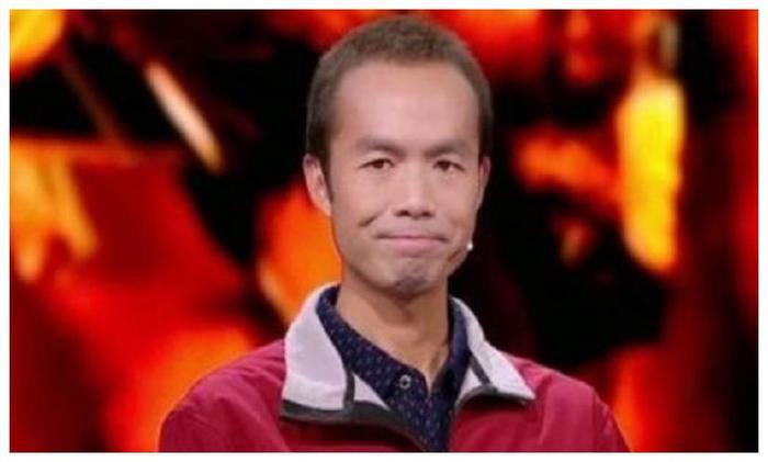 外卖小哥狂背十年古诗词，一举打败北大文学硕士，现状如何？