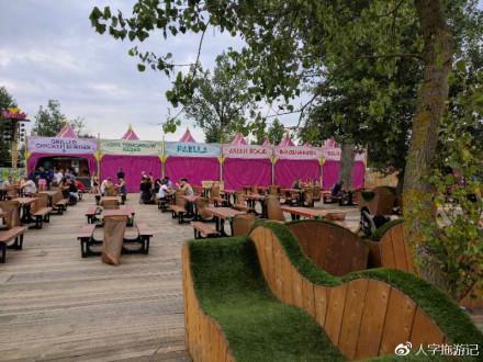 Tomorrowland,爱丽丝梦游仙境般的地方