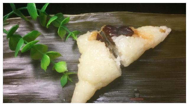 老阿姨包粽子几十年，教您5种粽子的馅料搭配和做法，值得学习