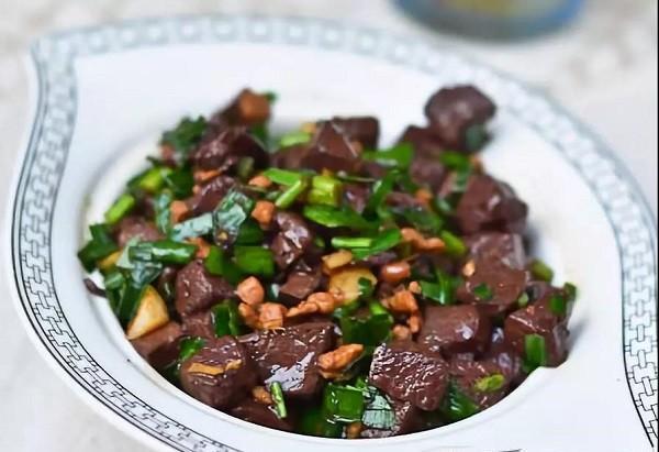 猪血怎么做才好吃？猪血的10种家常做法