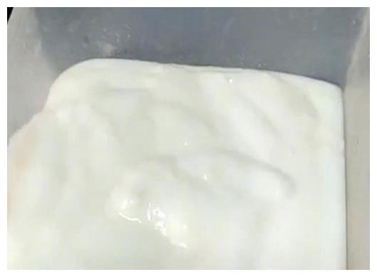 小吃街生意超火的炸鲜奶,做法原来这么简单?会做就是这么嘚瑟!