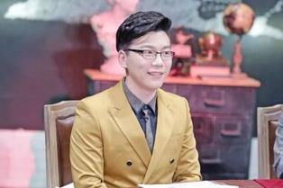 陈铭辟谣出轨传闻,呼叫老婆“救他”,网友:又吃了一把狗粮!