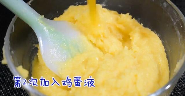 泡芙的做法原来这么简单!鲜奶泡芙2分钟学会,一口一个超过瘾