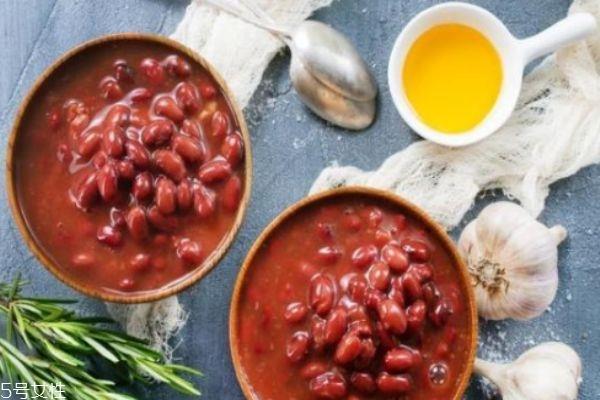 红豆薏仁水有什么功效 煮红豆薏仁要注意