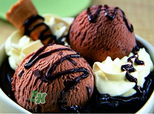 一个冰淇淋的热量是多少_多少卡路里_相当于多少米饭 一个冰淇淋的热量是多少_多少卡路里_相当于多少米饭