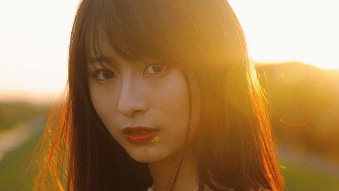 龙梦柔怎么出道的日本综艺双人床里的素人是龙梦柔？