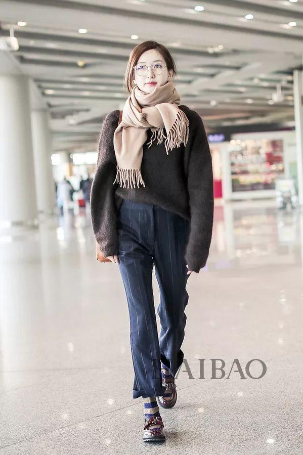 会穿| 保暖时髦两不耽误?刘雯、江疏影告诉你毛衣还能这么穿!