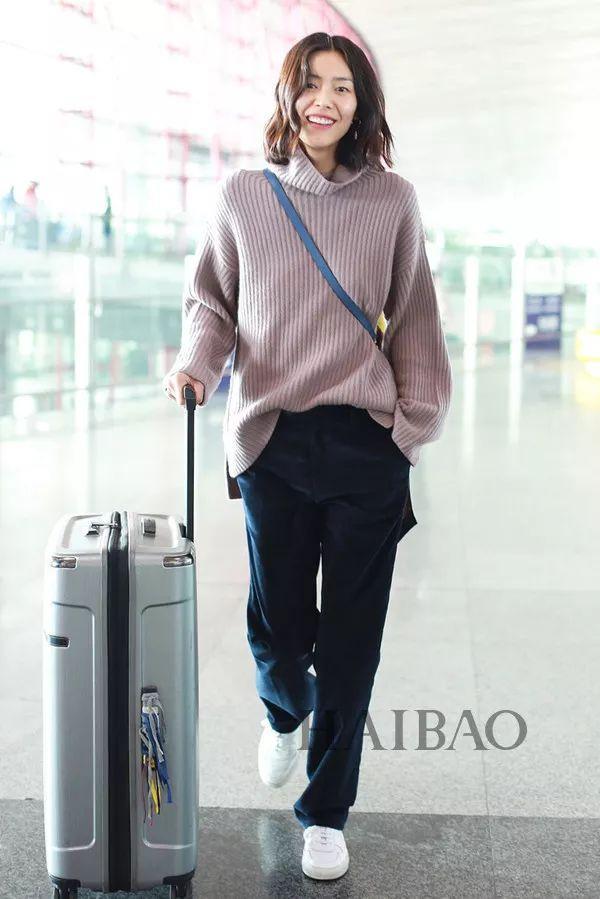 会穿| 保暖时髦两不耽误?刘雯、江疏影告诉你毛衣还能这么穿!