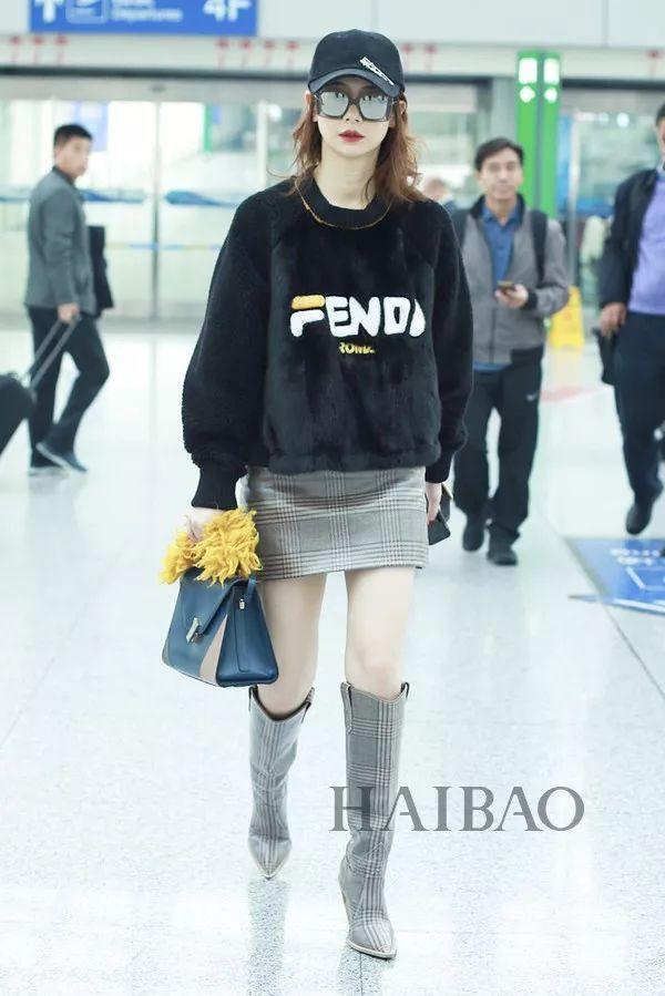 会穿| 保暖时髦两不耽误?刘雯、江疏影告诉你毛衣还能这么穿!