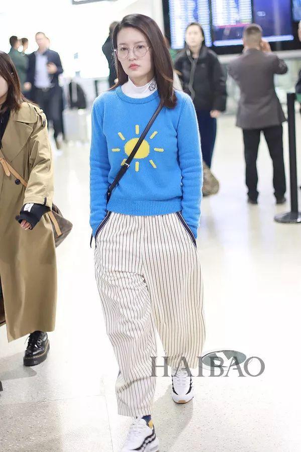 会穿| 保暖时髦两不耽误?刘雯、江疏影告诉你毛衣还能这么穿!