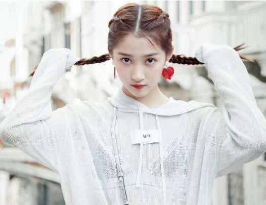 鹿晗当年是怎么追到关晓彤的?原来还有张艺兴的功劳