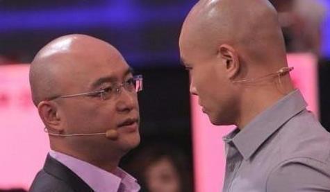 乐嘉曾手撕宁静,怒怼金星,录节目耍酒疯,此时却沦落在街上演讲