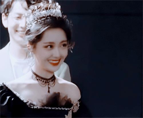 独家丨幕后推手谈:王艺瑾出道,意味着什么?