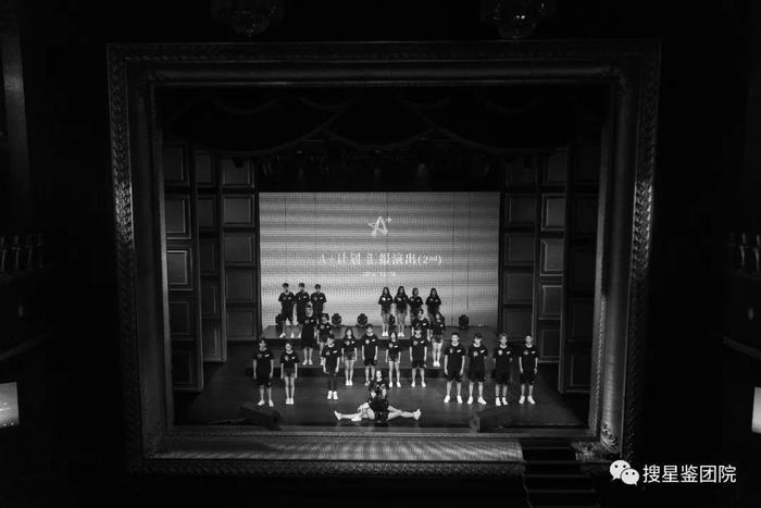 独家丨幕后推手谈:王艺瑾出道,意味着什么?