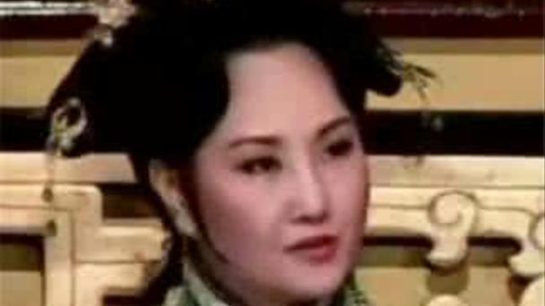 她是《新白娘子传奇》许仙姐姐年轻时清丽脱俗今这样