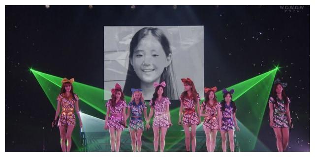 女团的泪目现场——F(x)组合一人唱、少女时代独空西卡!