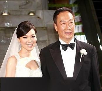 为嫁给60岁富豪，她挤掉学生林志玲，今六年生三孩被丈夫宠成公