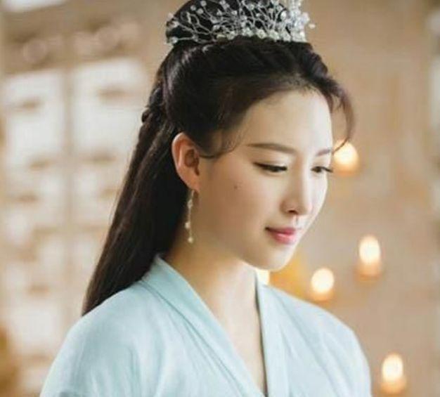 香蜜：天然无公害的邝露，竟也杀过人，怪不得润玉不能爱她！