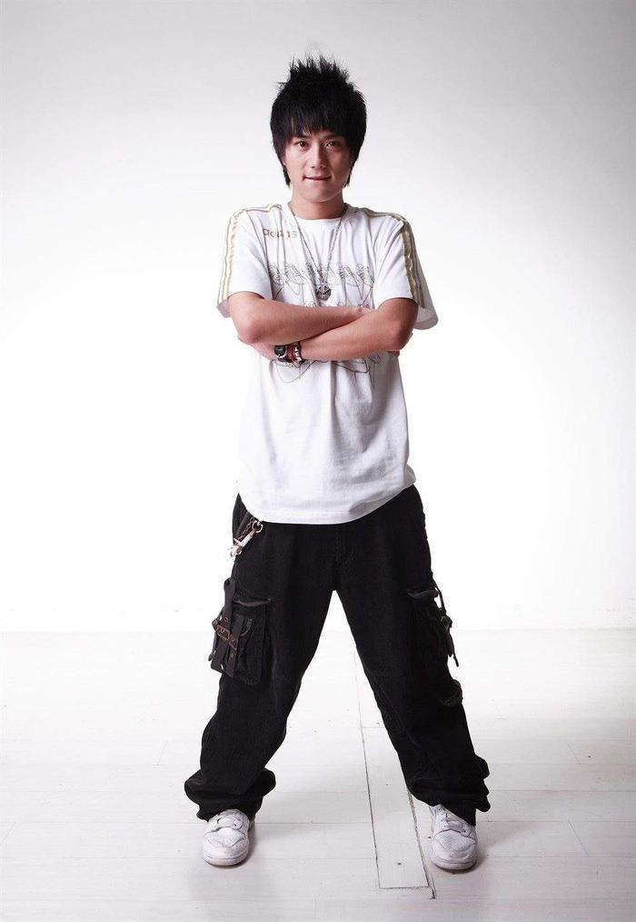 流星雨中长舌男“郭蓉蓉”,长得一般才华一身,为延禧攻略作曲