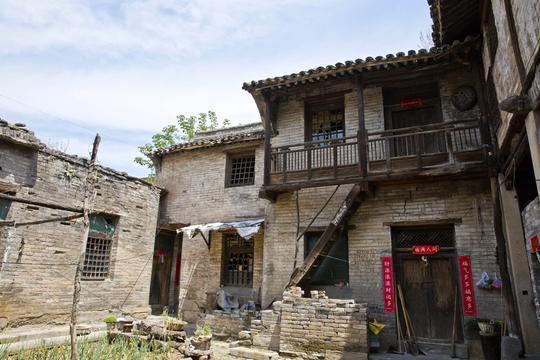 太行山麓中有座城堡式的古村落 郭峪古城